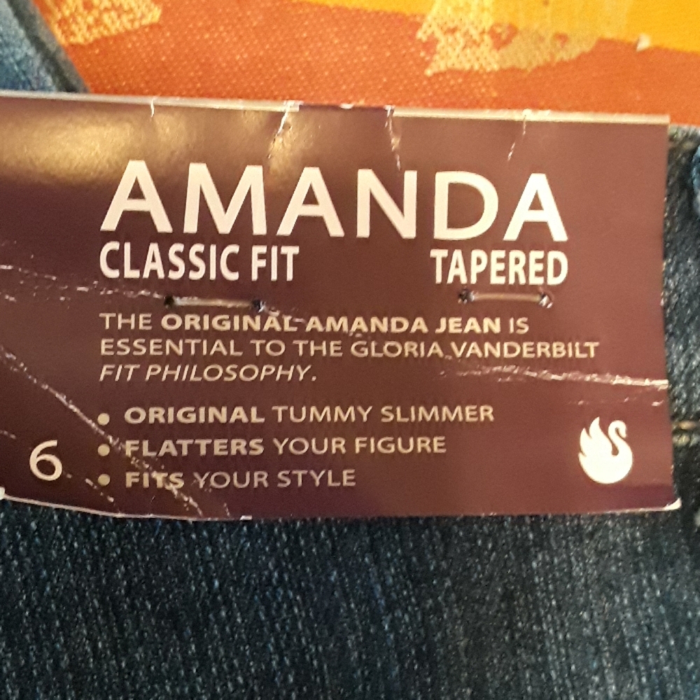 NWT Gloria Vanderbilt Classic Tummy Slimming Jeans